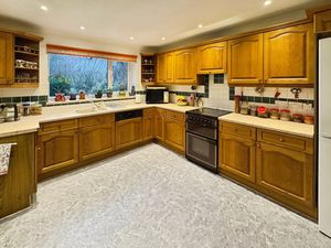 Photo 14- click for photo gallery